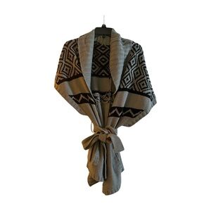 2B Bebe Knit Shawl